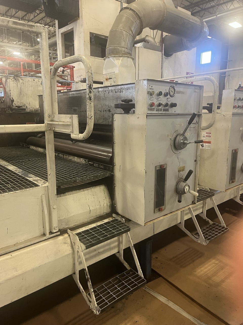 Emba 160 Flexo Folder Gluer, 1985 - Main Feeder Vacuum Pump Needs Replacing - Image 4
