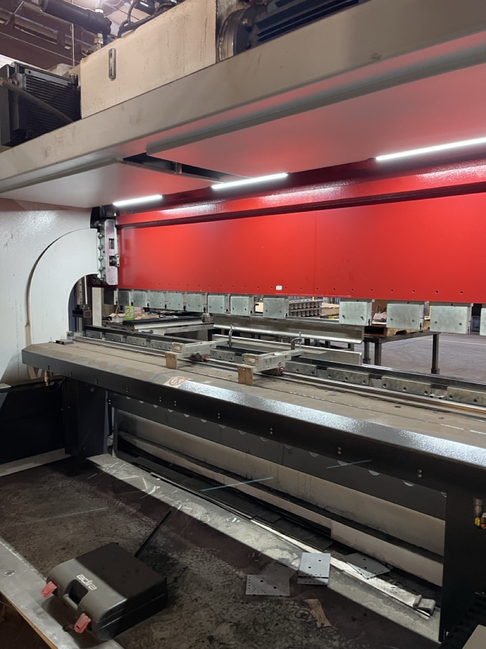242 Ton x 13' Mitsubishi (Adira) PA22040 CNC Press brake, 2021 - Image 14