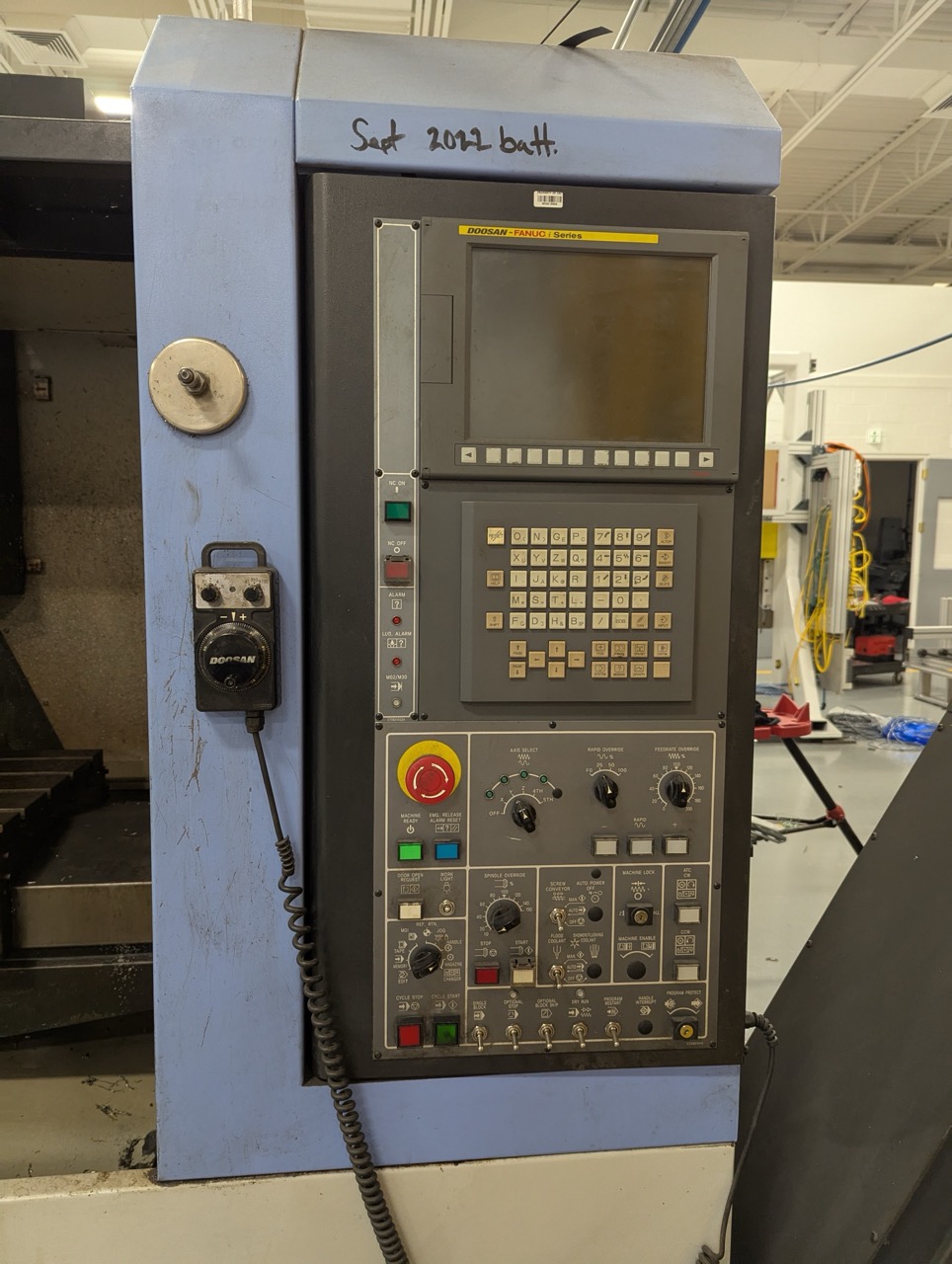 Doosan DNM500 VMC, 2008 - Chip Conveyor - Image 3