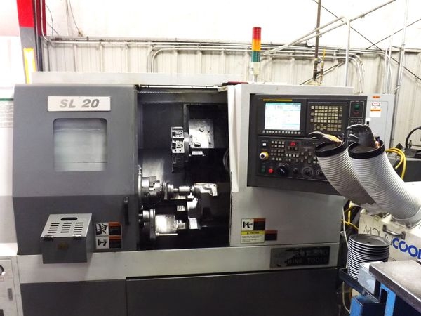 Samsung SL-20 CNC Lathe, 2013 - Tool Presetter, Programmable Tailstock