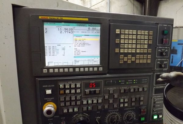 Samsung SL-20 CNC Lathe, 2013 - Tool Presetter, Programmable Tailstock - Image 6
