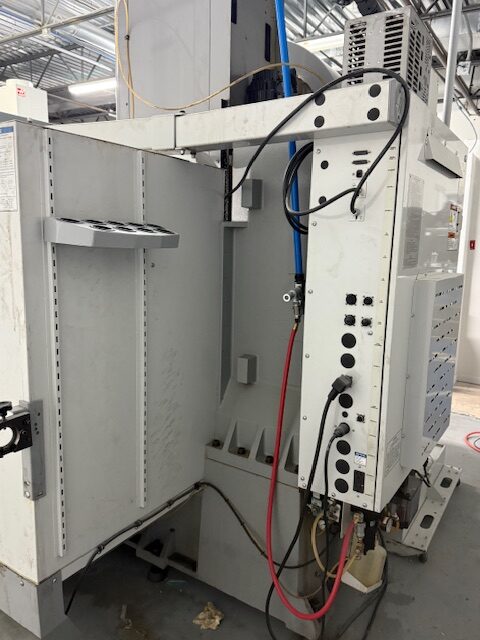 Haas VF-2SSYT VMC, 2006 - TSC, Probing, 4th & 5th Axis Ready - Image 11