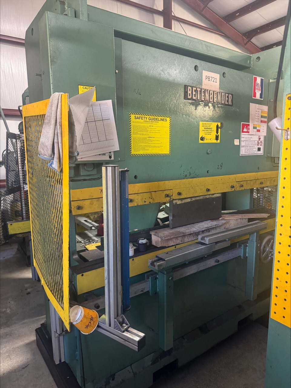 70 Ton x 6' Betenbender Press Brake, 1995 - Manual Backguage, Light Curtains - Image 2