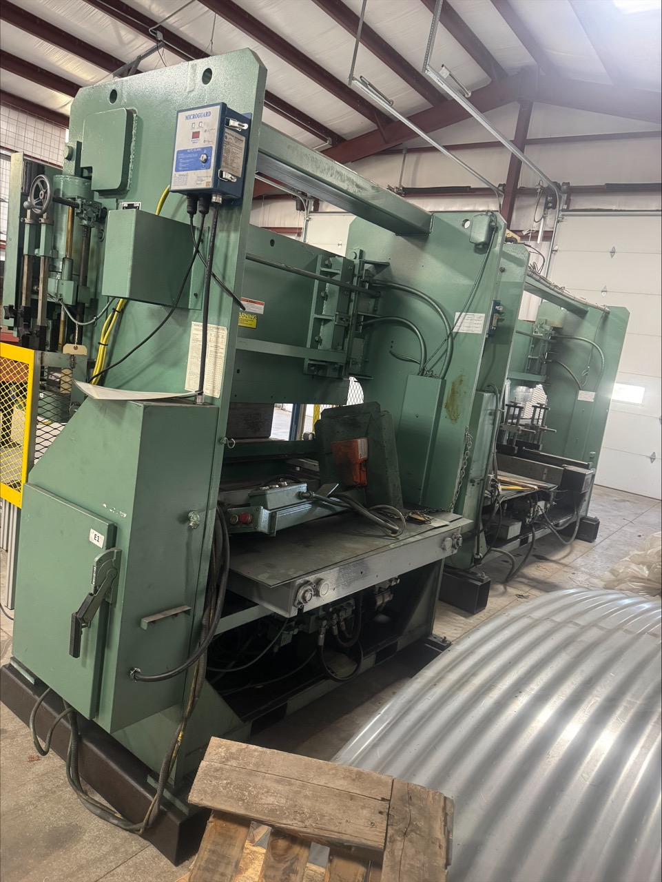 70 Ton x 6' Betenbender Press Brake, 1995 - Manual Backguage, Light Curtains - Image 3