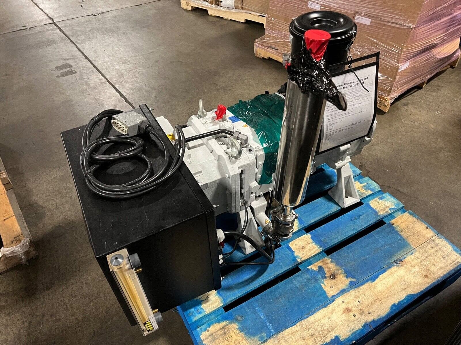 Leybold Dryvac DV 200 Pump, 2020 - Two of Three