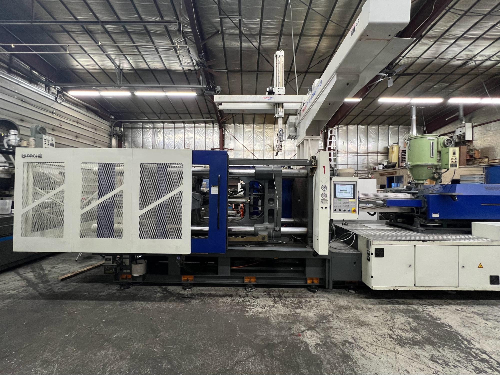 550 Ton, 80 Oz Borche BS500-III Injection Molding Machine, 2012 - KEBA Controller with Robot (TopStar MDW-110)