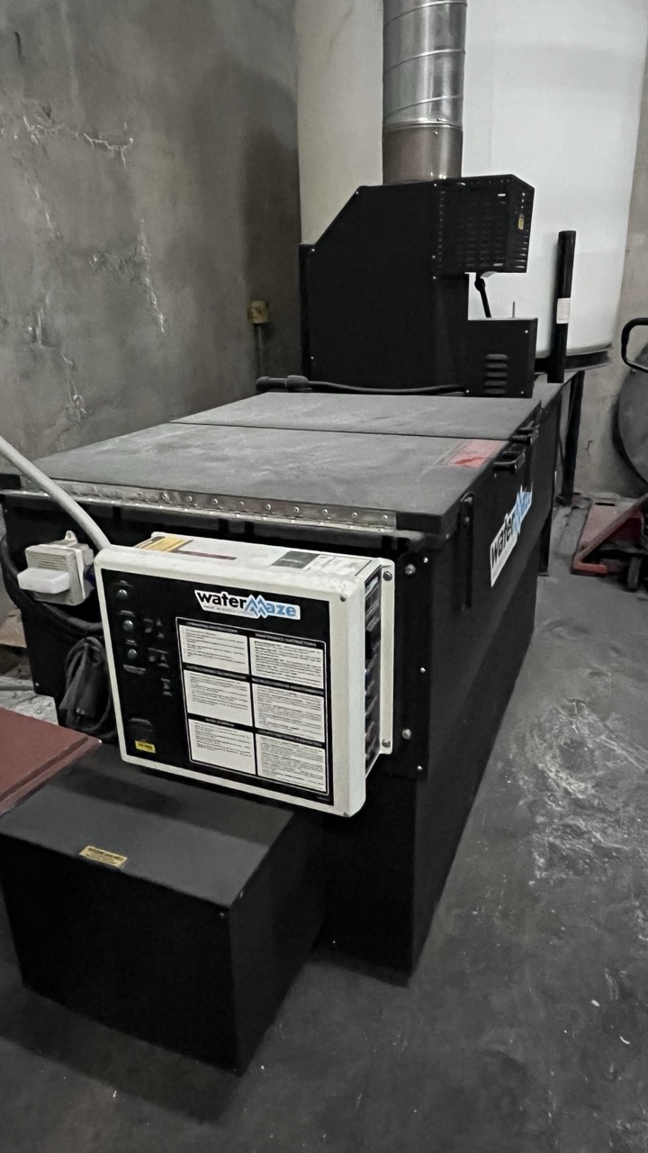 Water Maze HBG-30D Wastewater Evaporator - Includes 1000 Gallon Plastic Holding Tank