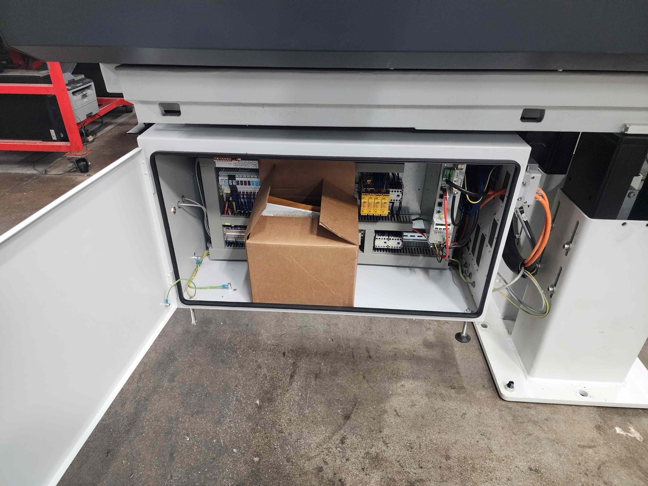Edge FMB Turbo 5-55 Bar Feeder, 2018 - Like New - Image 10