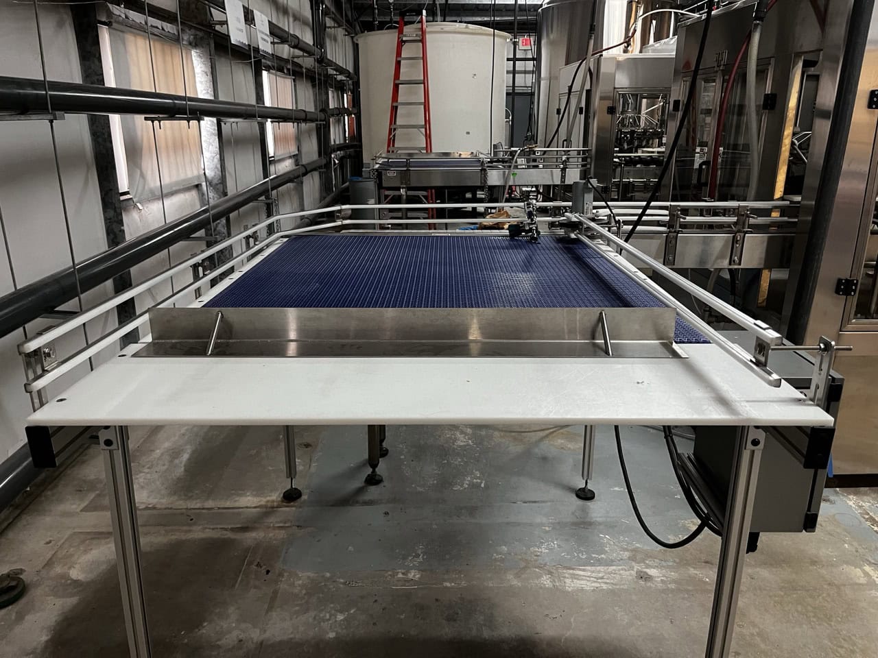 Norland International Complete line with (2) GlassPak66 Monoblock Systems (16oz and 25 Oz) for Glass or Aluminum with Fluid Solutions 3 Head ROPP Capper, 2020: - Image 4