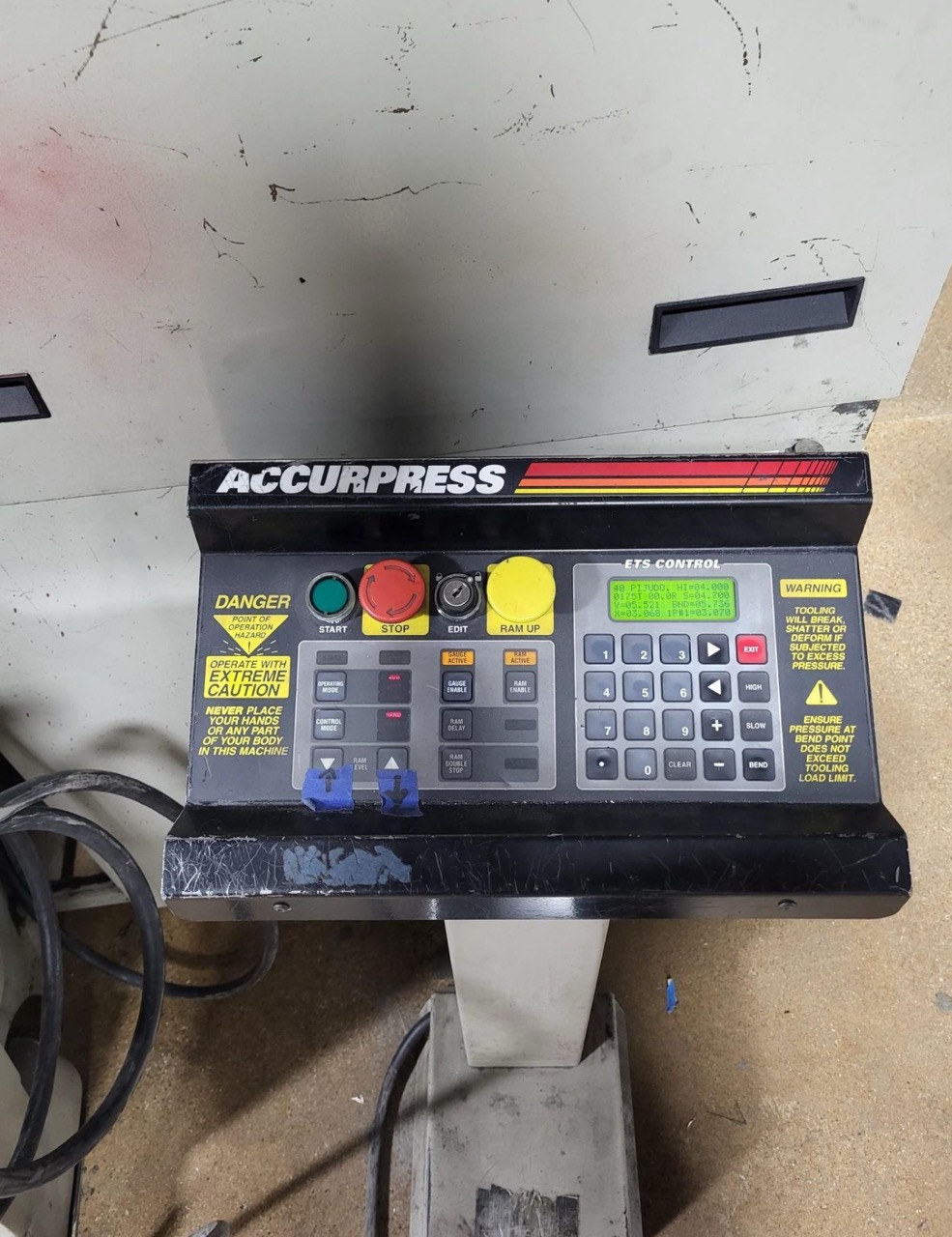 175 Ton x 16' Accurpress 717516 Advantage Hydraulic Press Brake, 2005 - Image 9