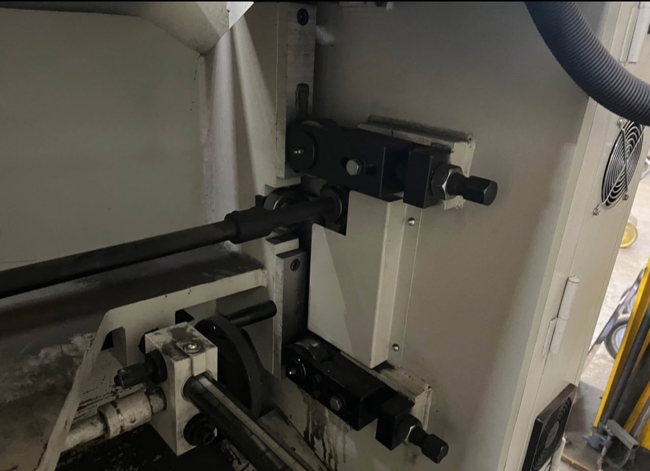 1/4" X 4' Baileigh Sh-5203-HD Shear, 2015 - Available Immediately - Image 4
