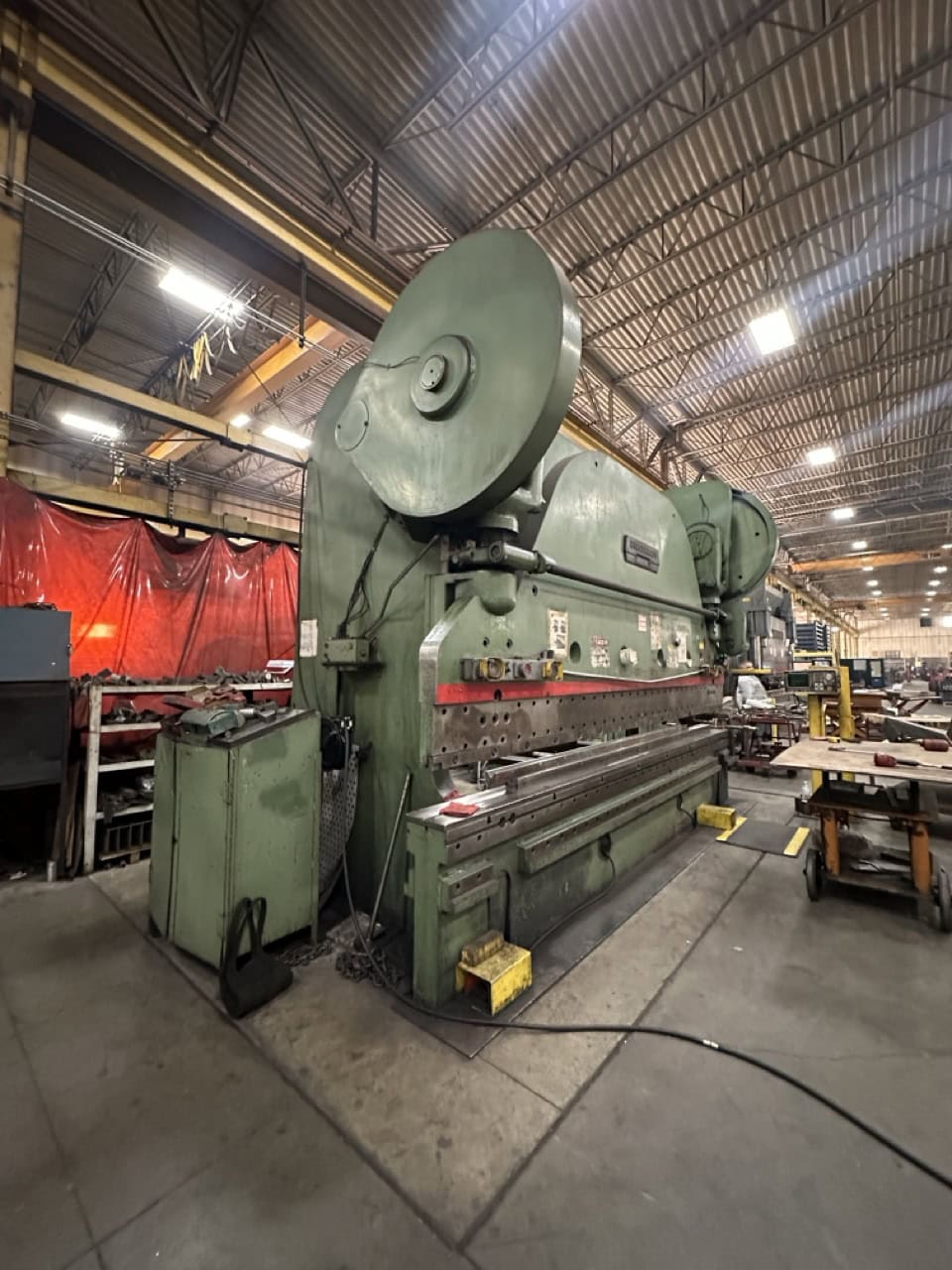750 Ton x 16’ Cincinnati Press Brake, 1970 - Image 2