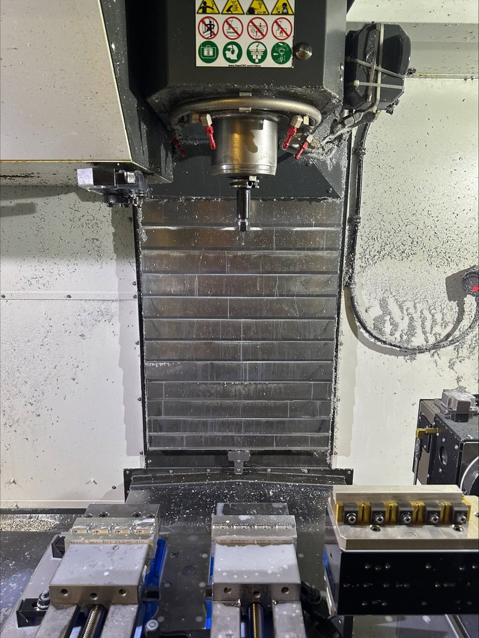 Haas VF-4SS VMC, 2021 - TR200Y Trunnion, Probe, Extended Z Axis, 50 ATC - Image 9