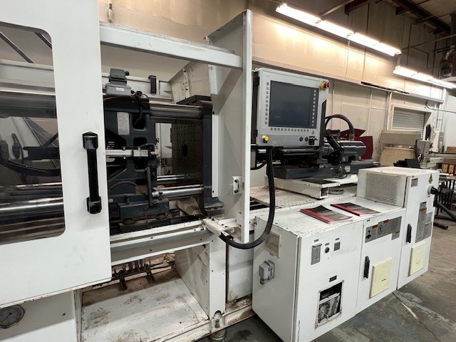125 Ton, 7.6 oz Cincinnati Milacron Magnat MTs 125 Injection Molding Machine, 2014 - Endura Touch Controller - Image 3