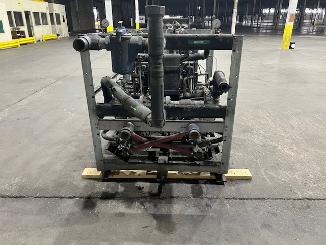 30 Ton Advantage CC-30WPT-21HRX Water Cooled Chiller, 2005 - Image 3