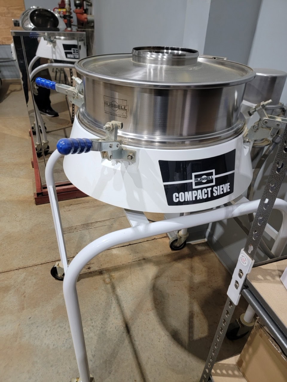 Russell Finex Compact 600 Food-Safe Vibrating Magnetic Sieve, Single Deck, 550mm Diameter, 2020 - Image 3
