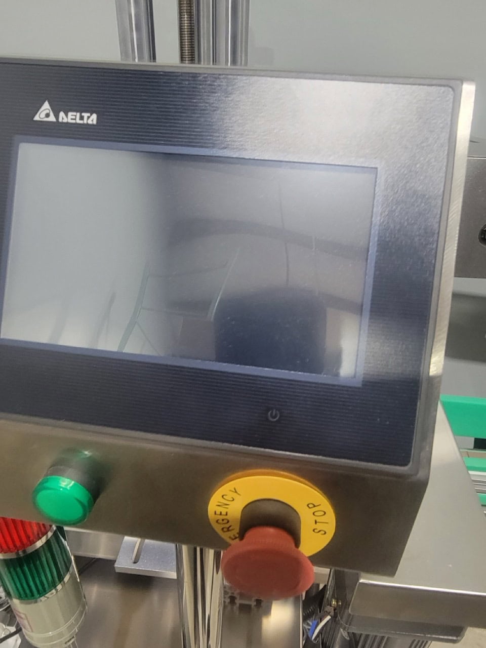 Jorestech OMICRON-2 Automatic Front and Back Labeler for Flat and Round Bottles, 2020 - Image 2