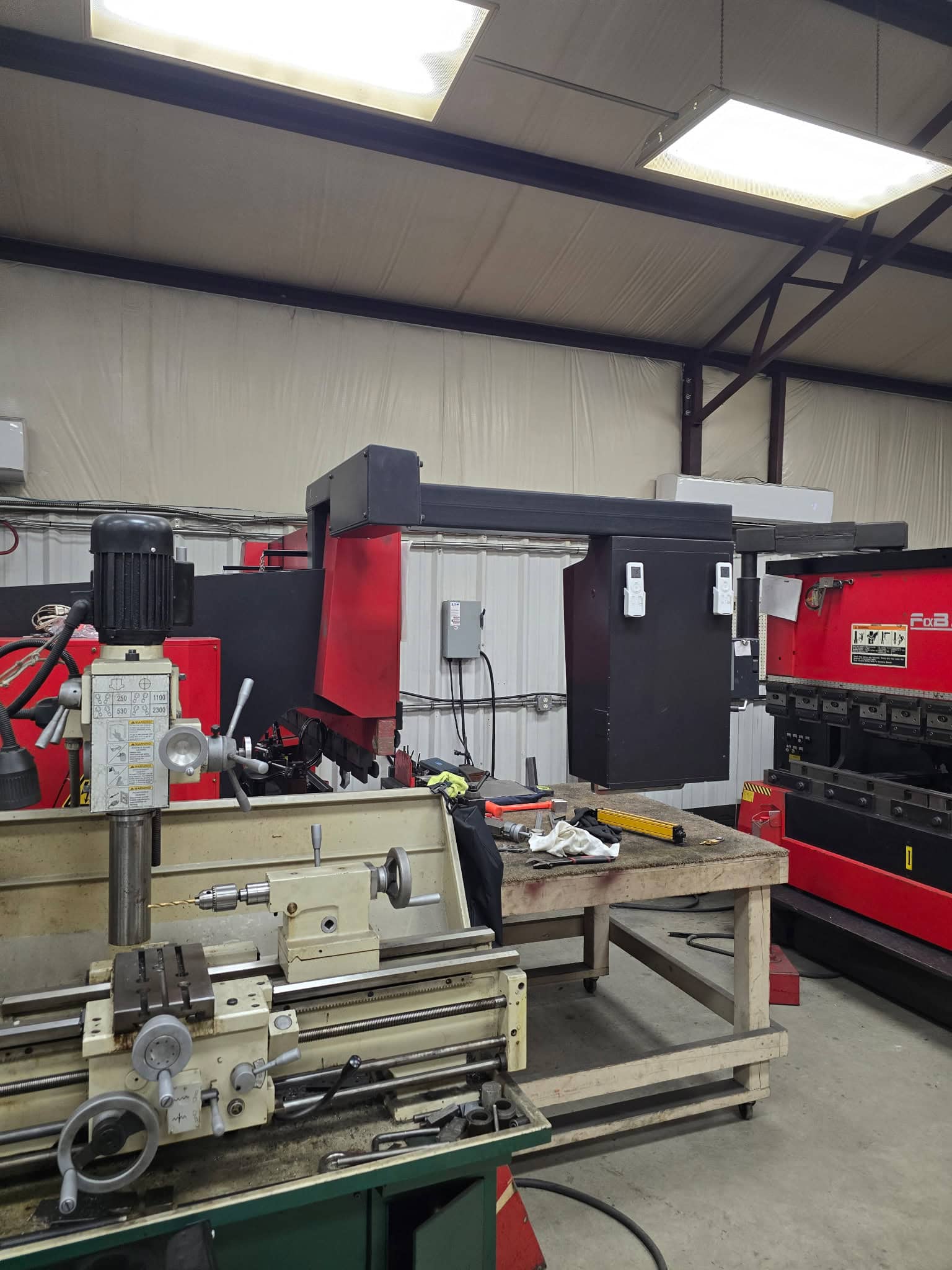 50 Ton x 6.5' Amada FBD-5020 E Press Brake, 1995 - Backgauge - Image 4