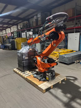 Kuka KR 120 R2700-2 / FLR Robot System w/ KR C4 NA UL Cabinet Controller, 2021 - Image 5