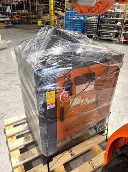 Kuka KR 210 R3100-2 / FLR Robot System w/ KR C4 NA UL Cabinet Controller, 2021 - Image 8
