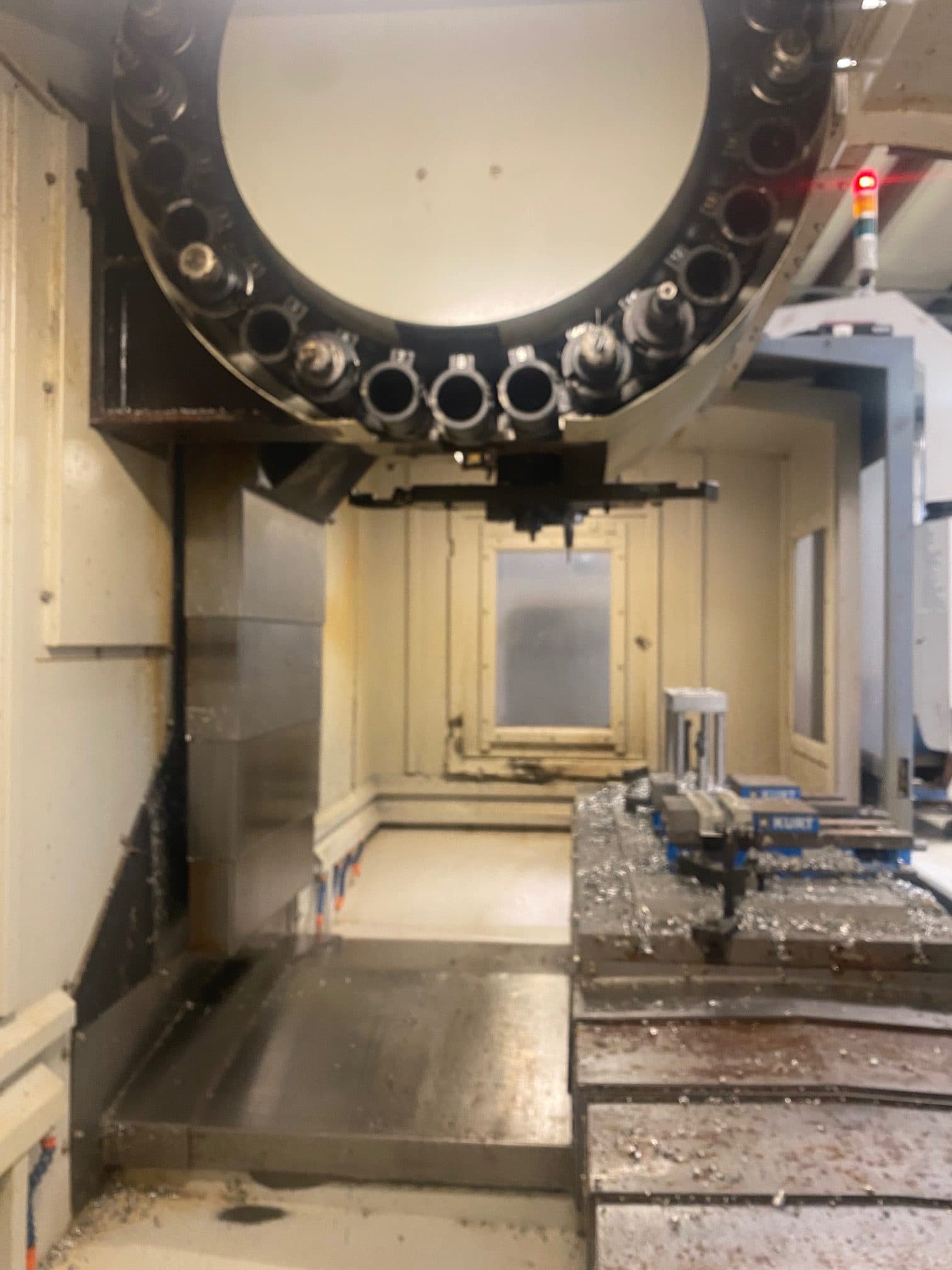 Akira Seiki Performa HV5.5A VMC, 2015 - Chip Conveyor, Mi645 Control - Image 6