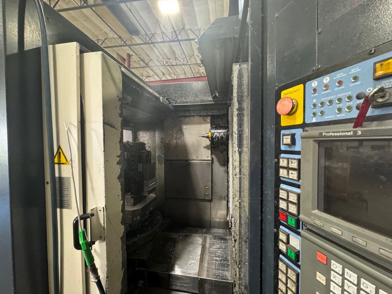 Leblond Makino A55 HMC, 1994 - Full 4th Indexing, Chip Conveyor - Image 2