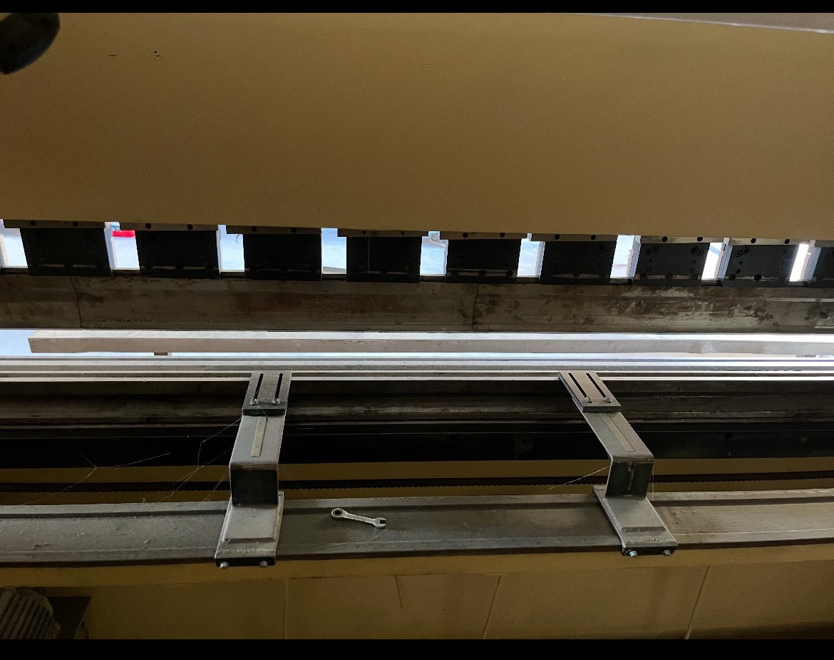 200 Ton x 13' US Industrial USHB200-13AC Hydraulic Press Brake, 2007 - Backgauge - Image 5