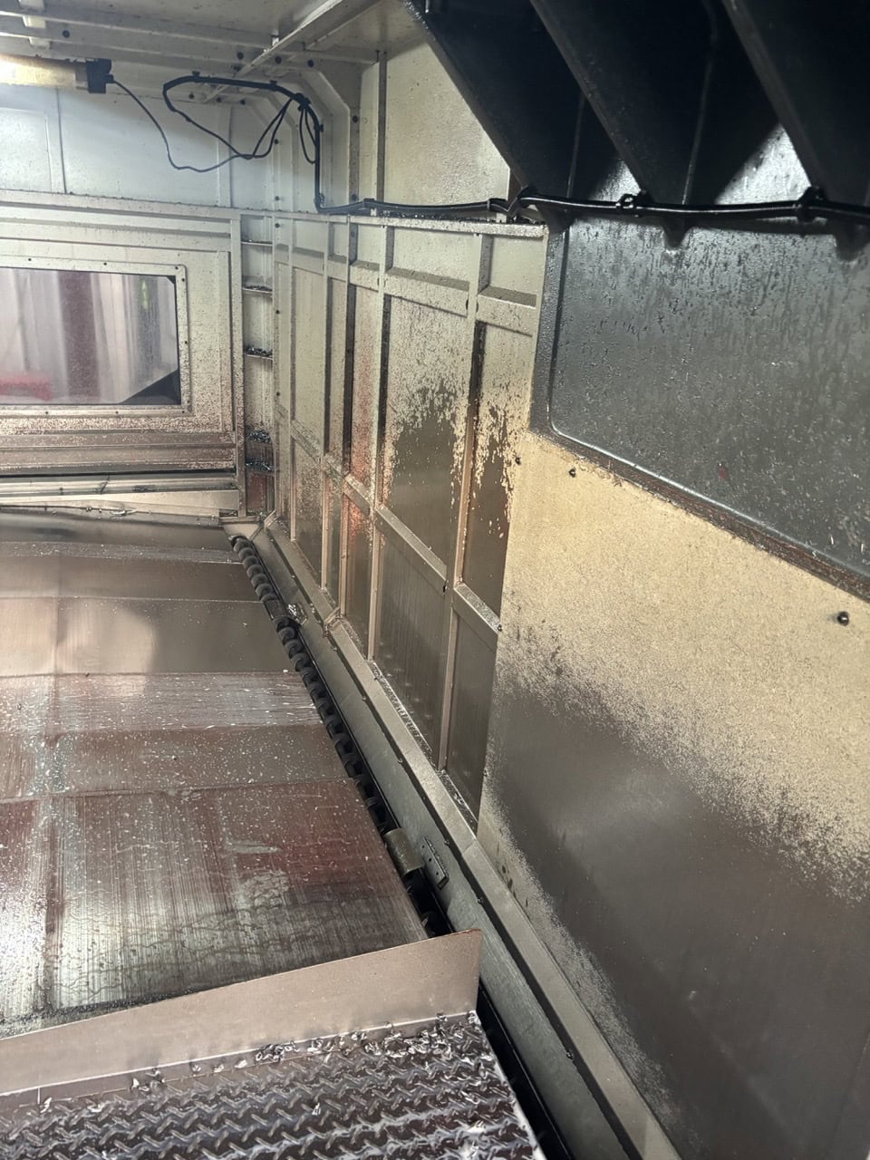 Vision Wide NF-3226 Bridge Mill, 2015 - 50 Taper, Under Power, Ready to Inspect - Image 31