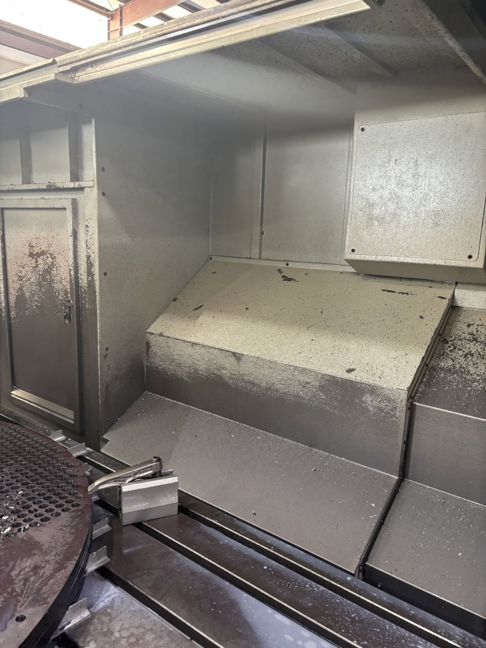 Vision Wide NF-3226 Bridge Mill, 2015 - 50 Taper, Under Power, Ready to Inspect - Image 36