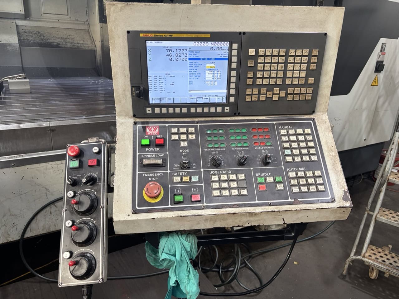Vision Wide NF-3226 Bridge Mill, 2015 - 50 Taper, Under Power, Ready to Inspect - Image 41