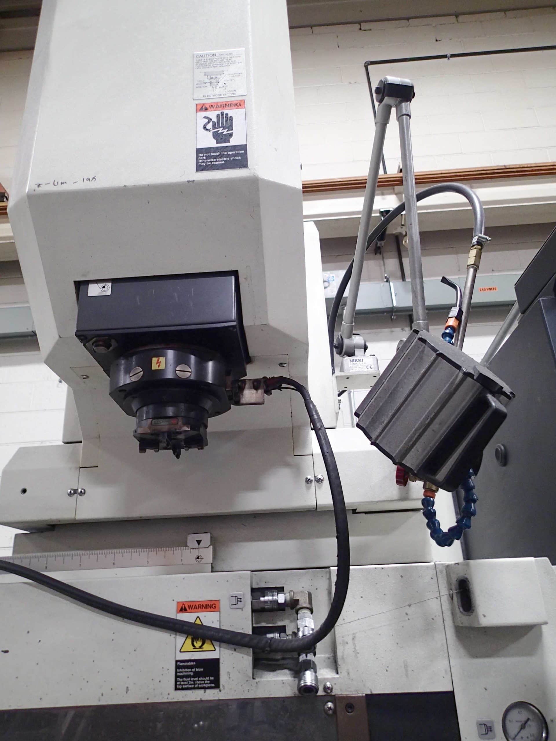 Makino EDNC6 CNC Sinker EDM, 2015 - C-Axis Head, 16 Tool Changer - Image 5