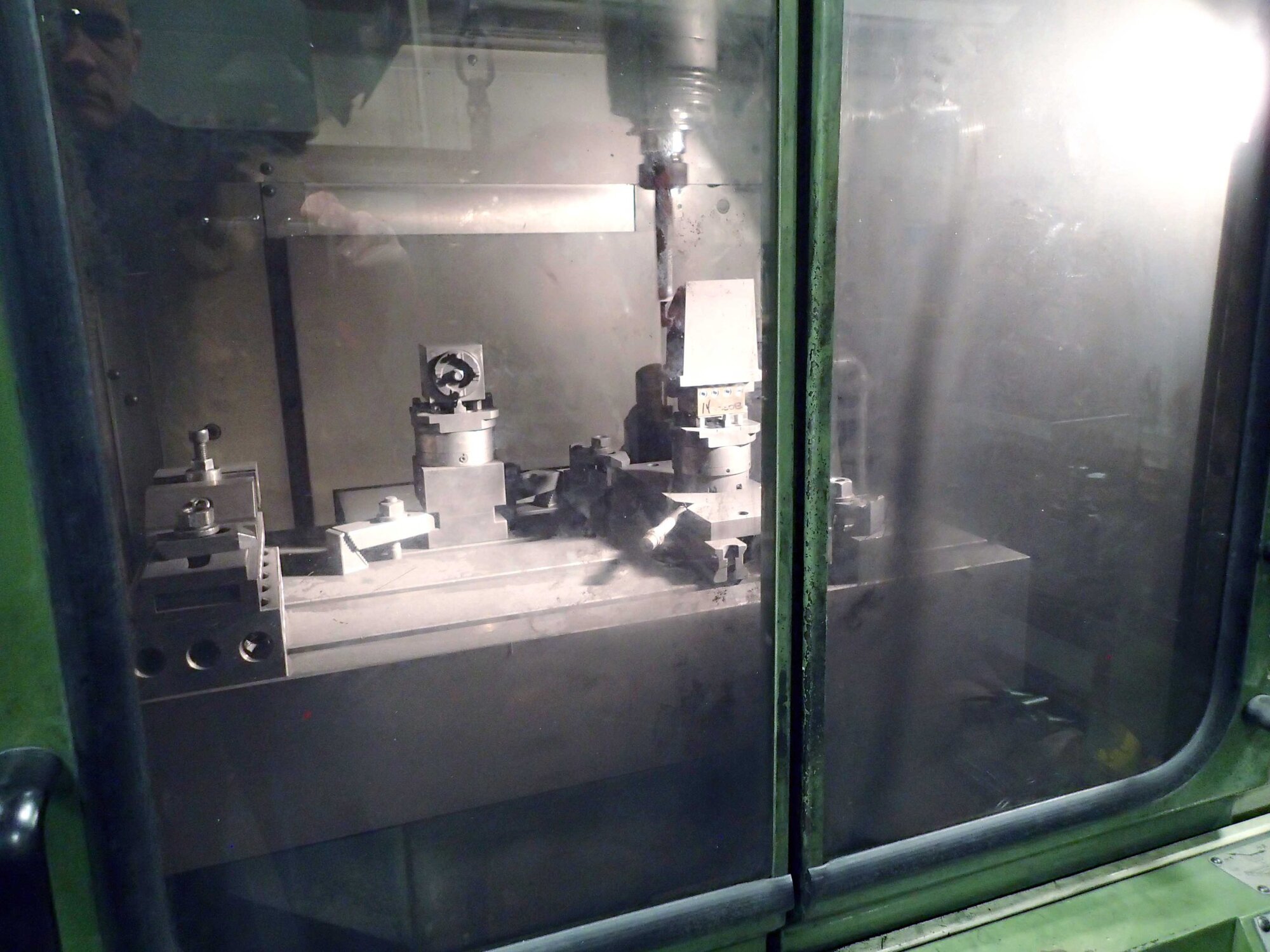 Makino SNC64-A15 Graphite Mill VMC, 1996 - Video Available - Image 6