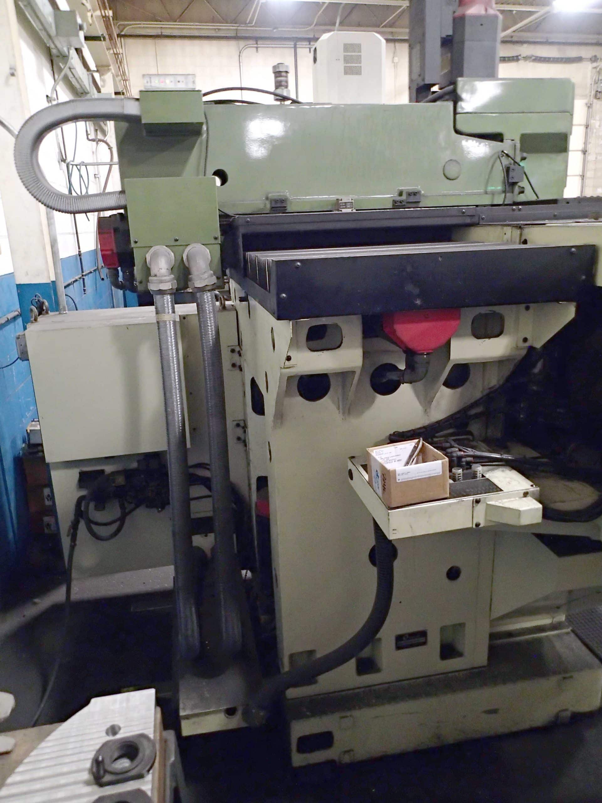 Makino SNC64-A15 Graphite Mill VMC, 1996 - Video Available - Image 12