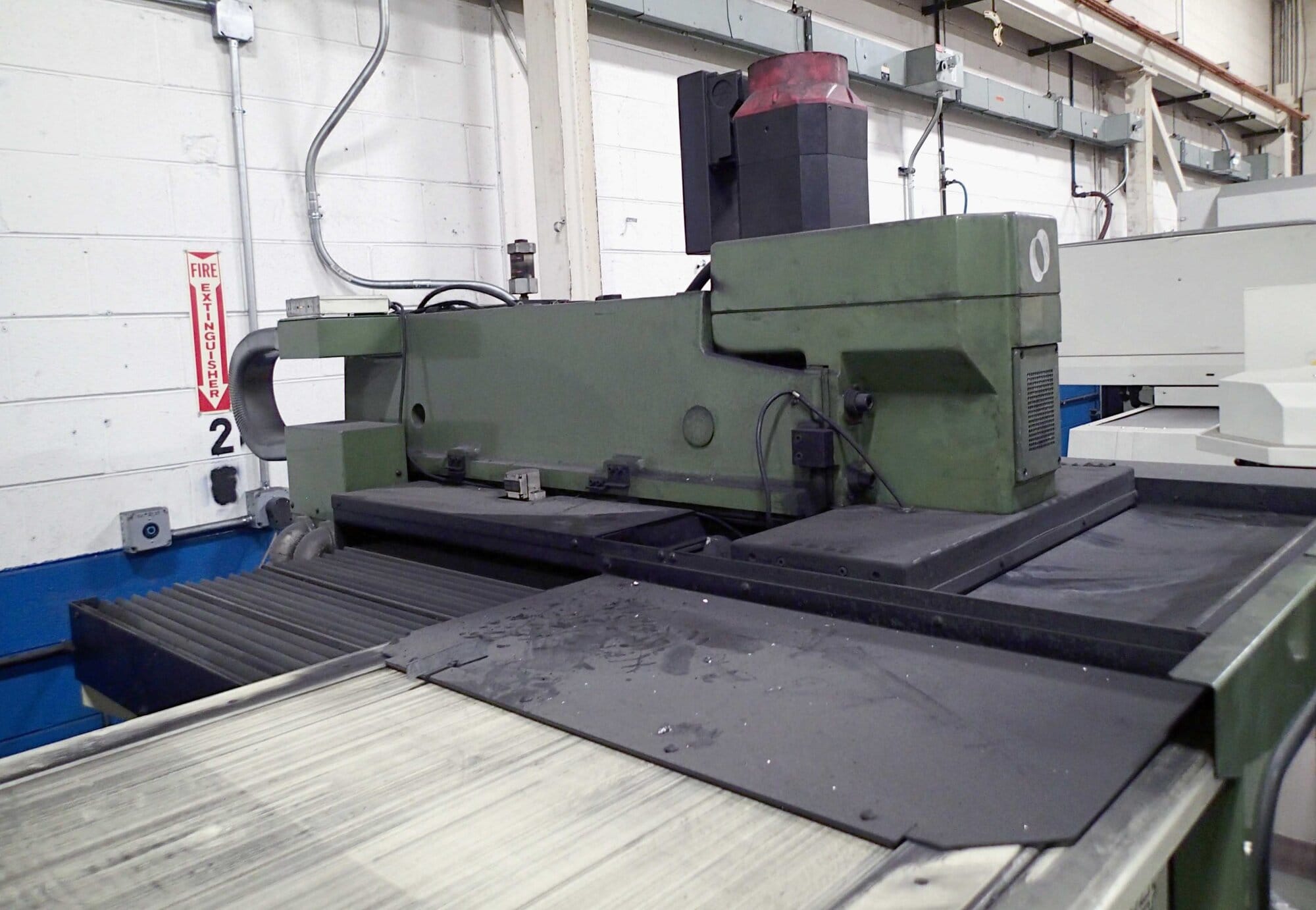 Makino SNC64-A15 Graphite Mill VMC, 1996 - Video Available - Image 13