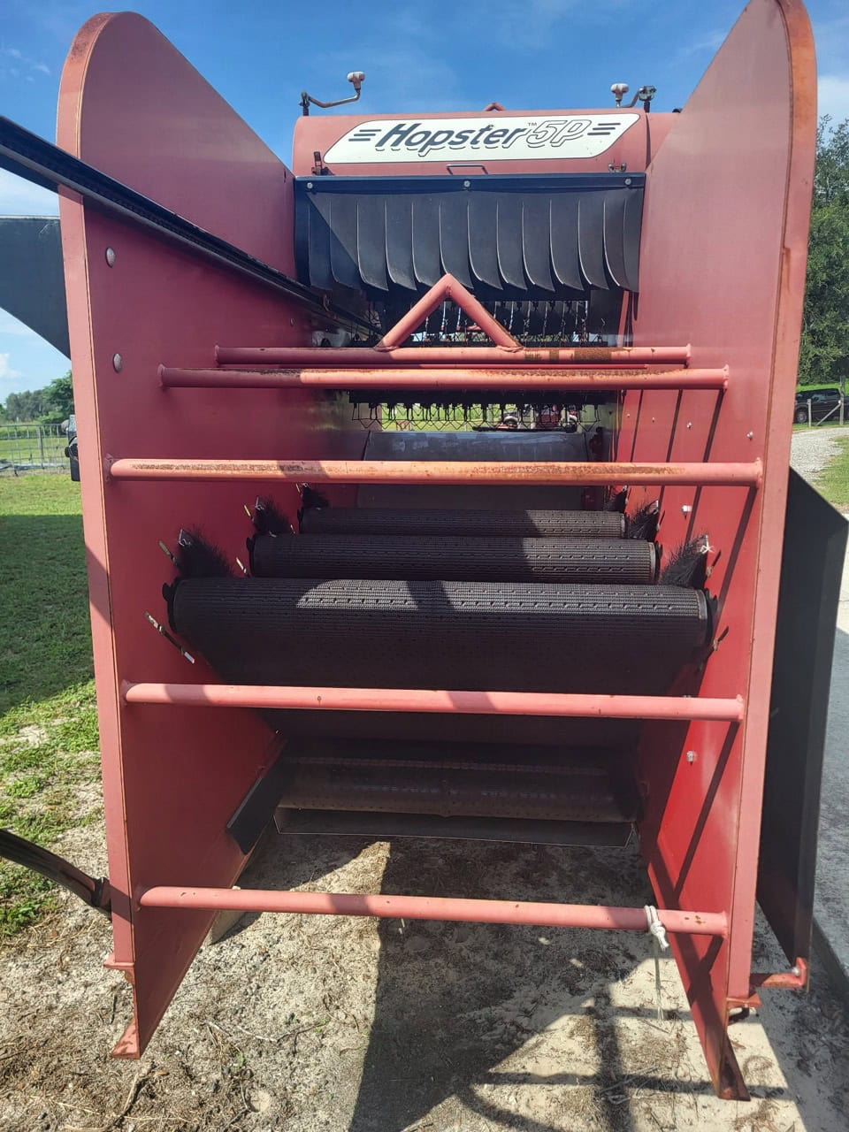 2017 HopsHarvester Hopster 5P Mobile Hop Harvester, PTO-Driven, ~40 Hours, Operational Video - Image 4