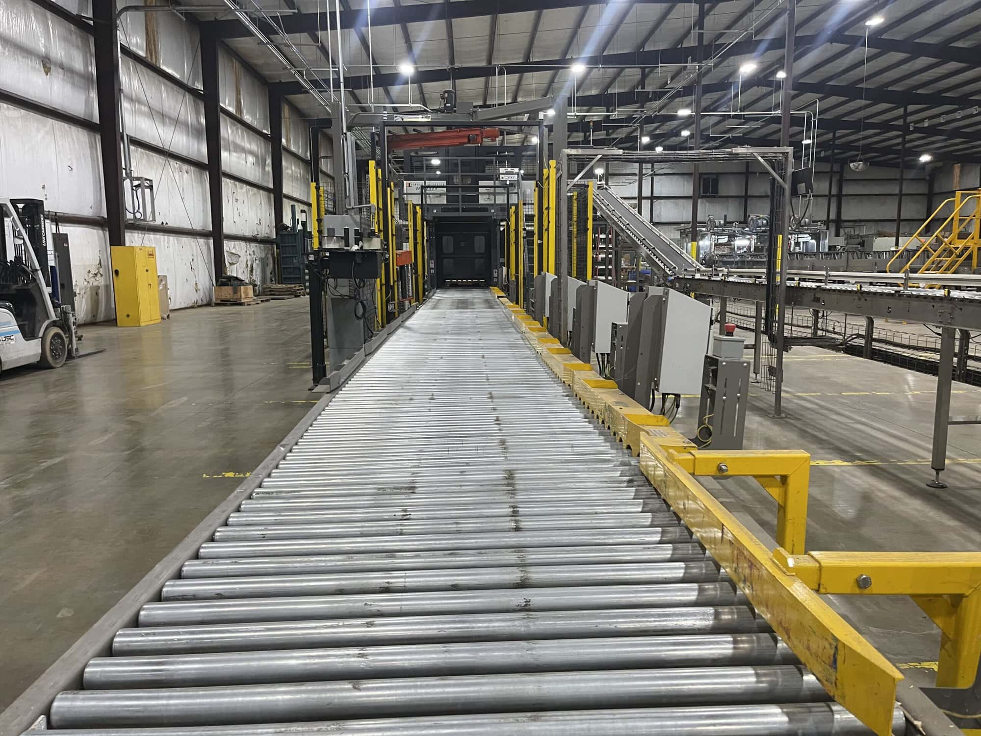 Douglas SPS-60 Shrink Wrap Line with Trivex Uploader & Alvey 891i Palletizer – Fully Integrated Turnkey Beverage Variety Pack System - Image 6