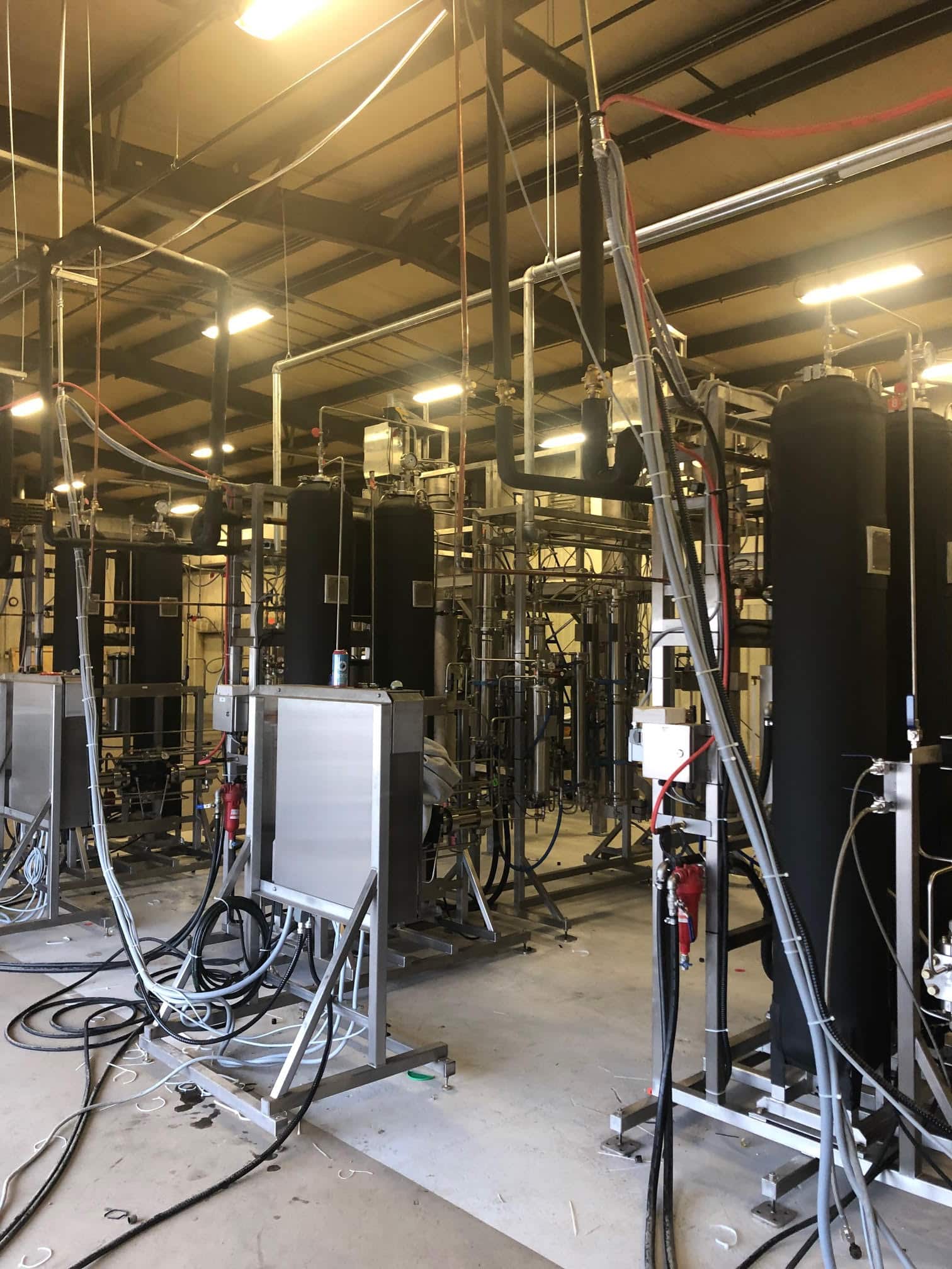 Turnkey Vitalis R-200-H Extraction System with KeepRite Condensing Unit and Support Modules - Image 7