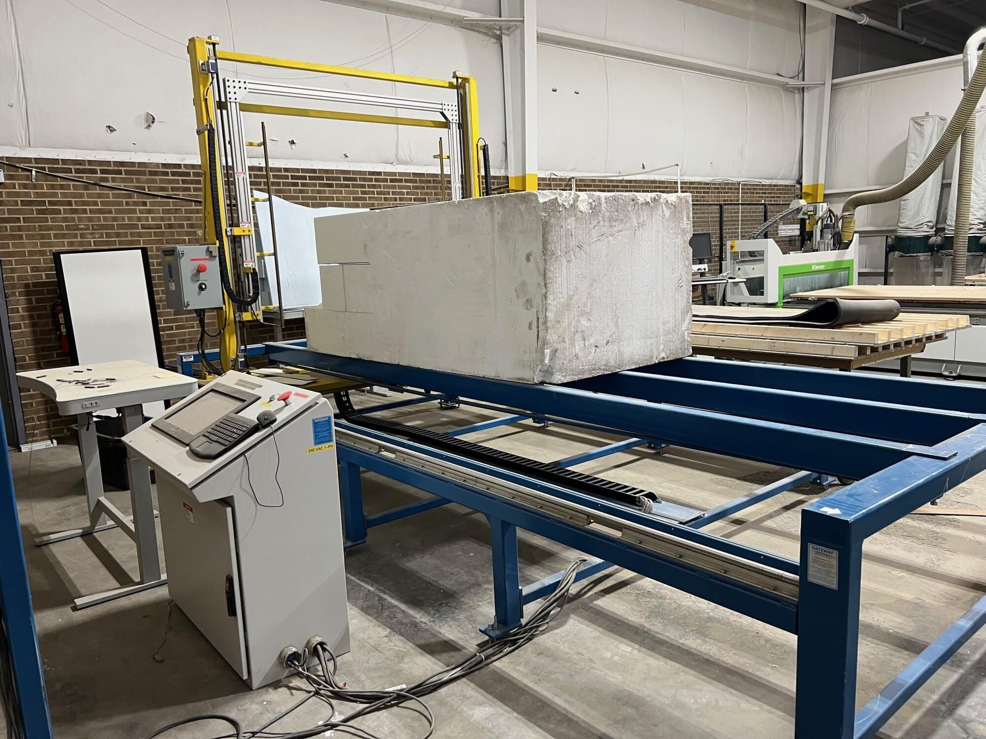 Gateway GP5000-8-1 Hot Wire CNC Contour Cutter, 2015 – EPS Foam, 480V Control, Clean Unit