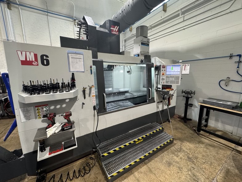 Haas VM-6 VMC, 2024 - 50 ATC, 15,000 RPM Spindle, 4th Axis Wired, Quad Auger