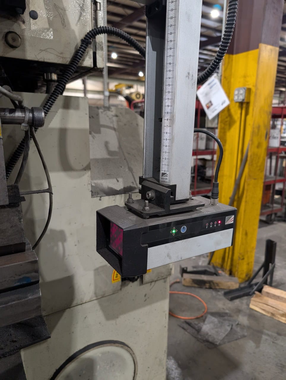 250 Ton x 14' Accurpress 725014 CNC Press Brake, 2001 - ETS Control, Tooling Included - Image 10