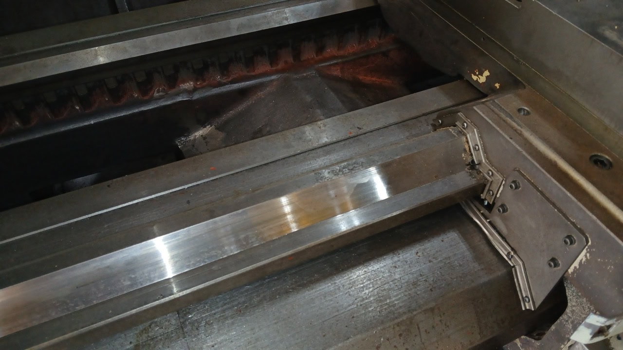 37.4" x 156" Hankook Protec 9NC 10" Spindle Bore, Dual Chucks, 2006 - Chip Conveyor, 8 Station Turret - Image 9