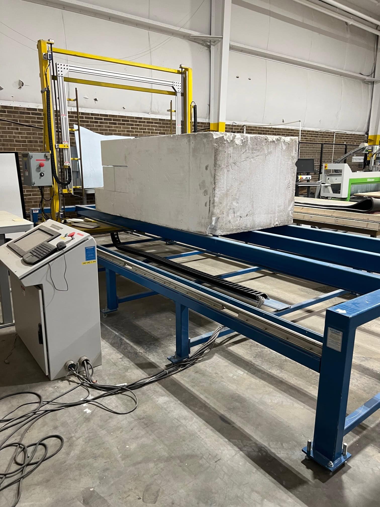 Gateway GP5000-8-1 Hot Wire CNC Contour Cutter, 2015 – EPS Foam, 480V Control, Clean Unit - Image 4