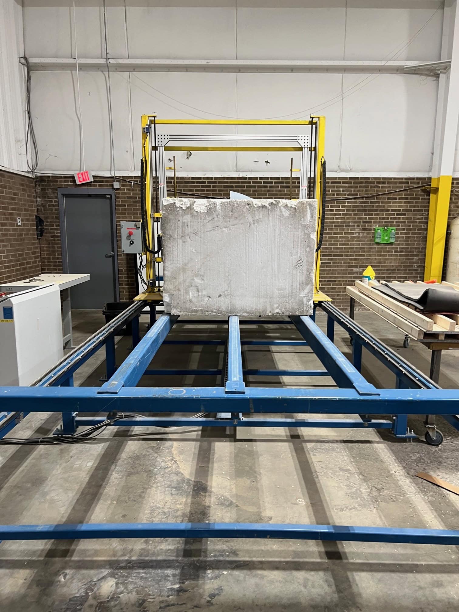 Gateway GP5000-8-1 Hot Wire CNC Contour Cutter, 2015 – EPS Foam, 480V Control, Clean Unit - Image 5