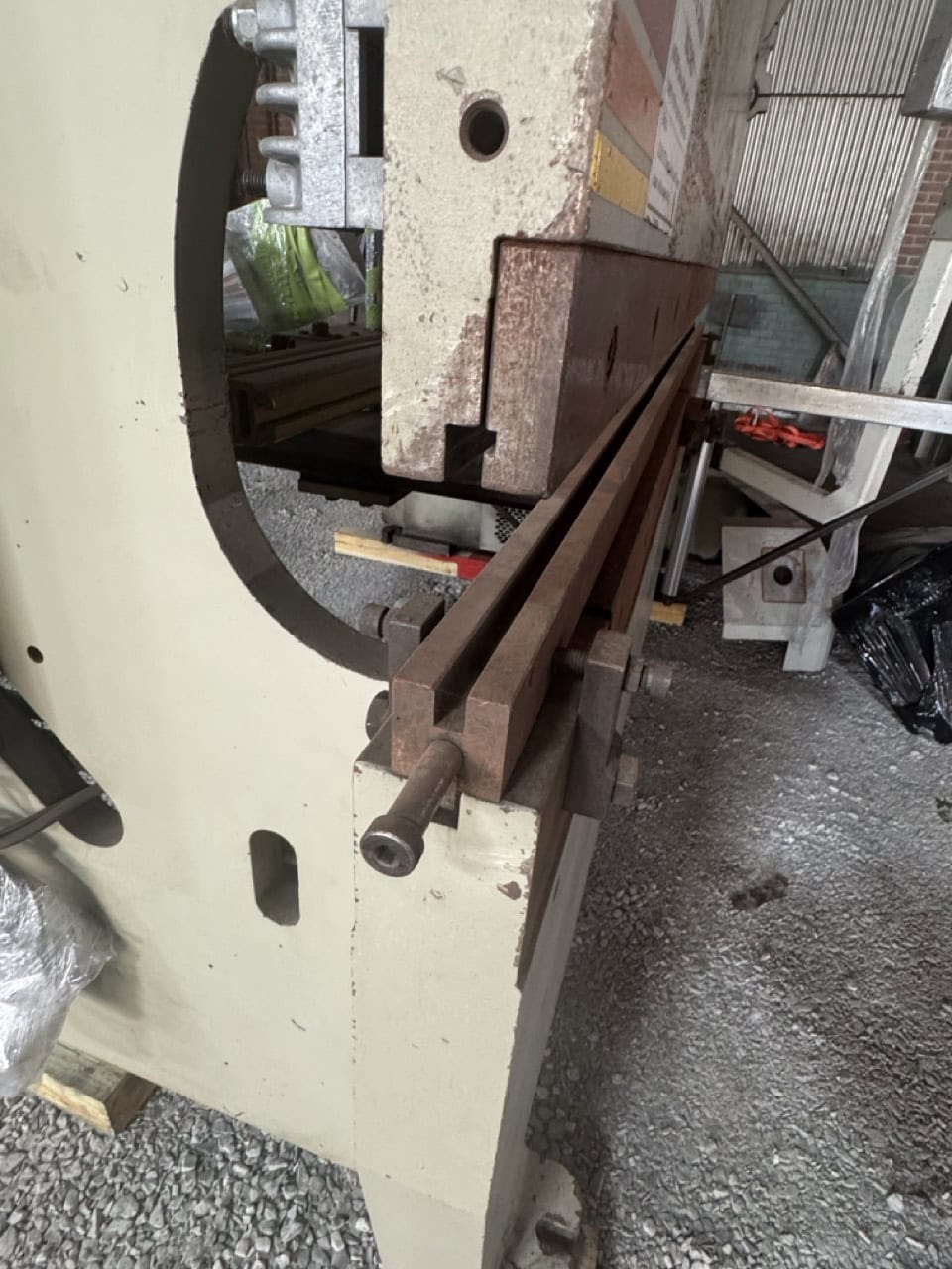 100 Ton x 8' Accurpress 71008 Press Brake, 2003 - Image 4