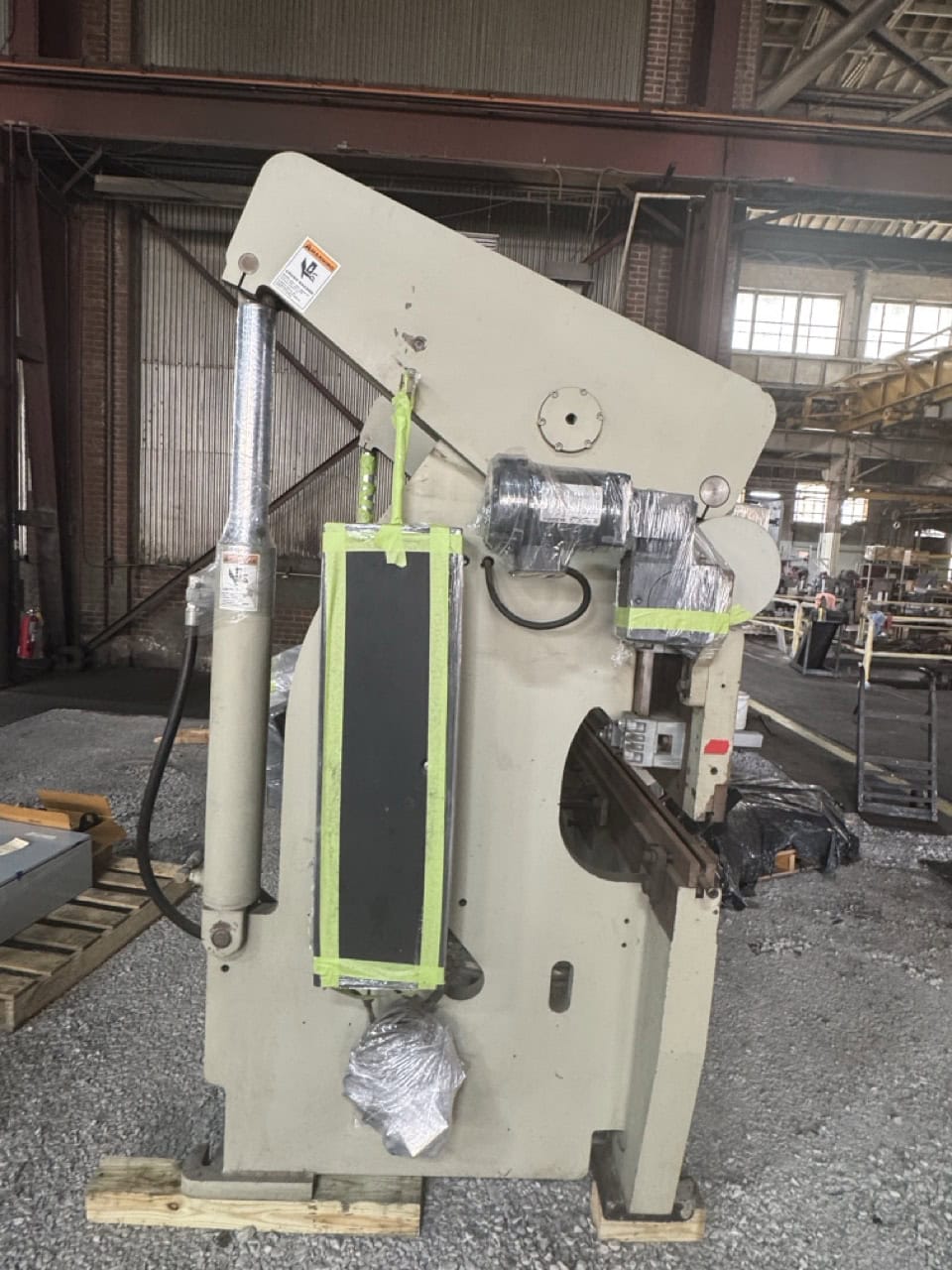 100 Ton x 8' Accurpress 71008 Press Brake, 2003 - Image 8