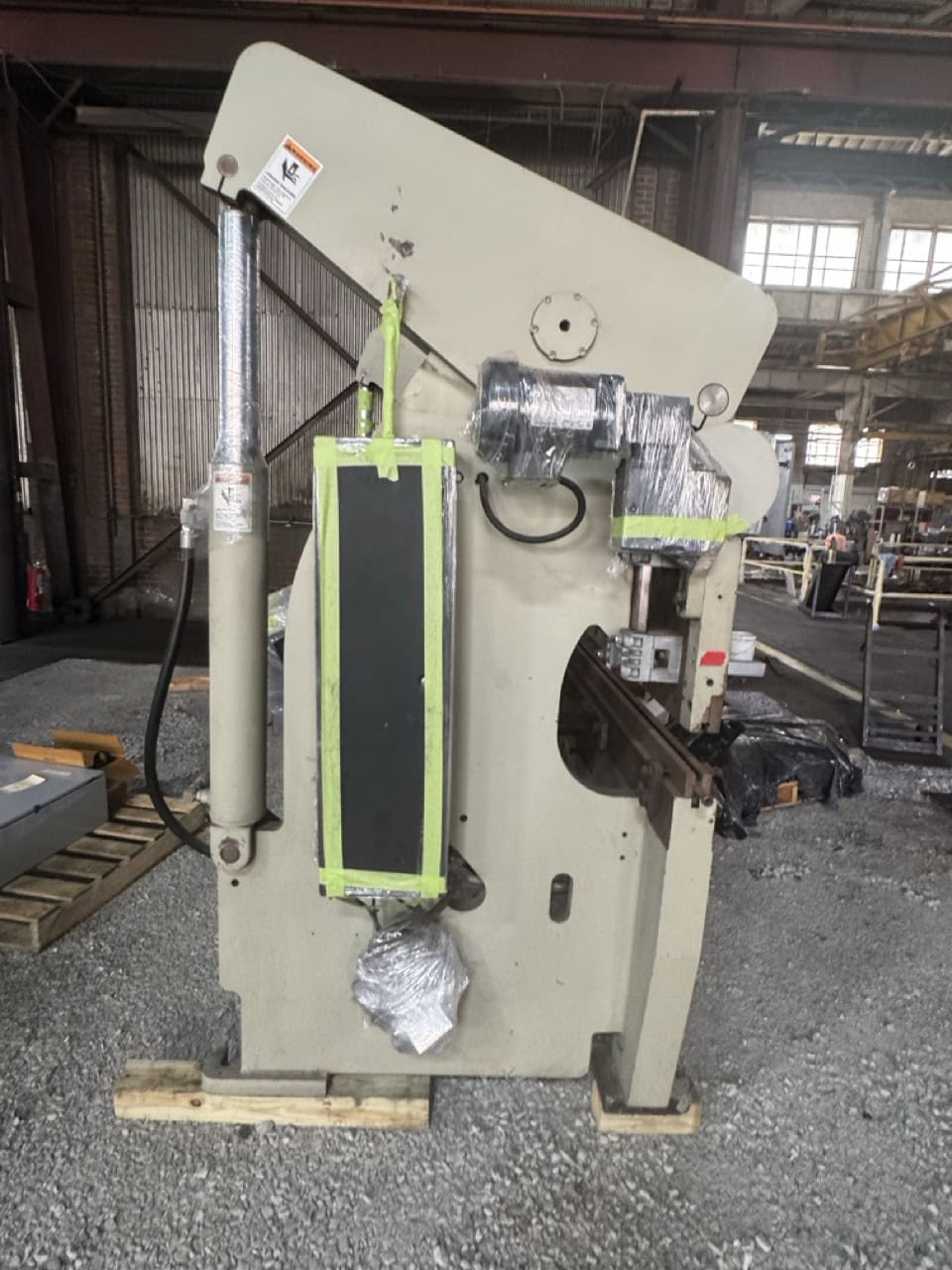 100 Ton x 8' Accurpress 71008 Press Brake, 2003 - Image 9