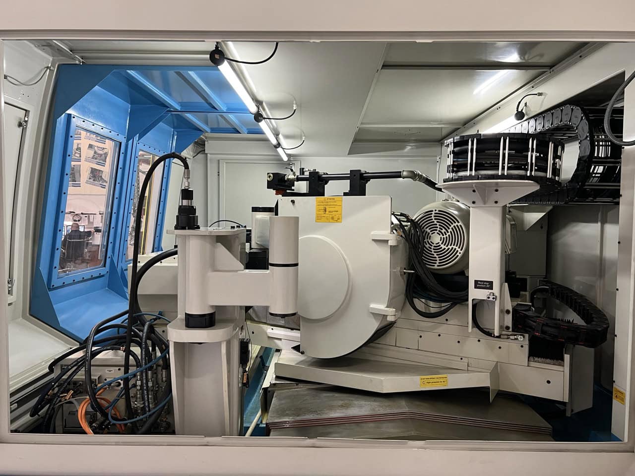 Zema Numerika GH-1000 CNC Cylindrical Grinding Machine, 2018 - Tailstock, Fanuc 0i TD, Dressing Spindle - Image 3