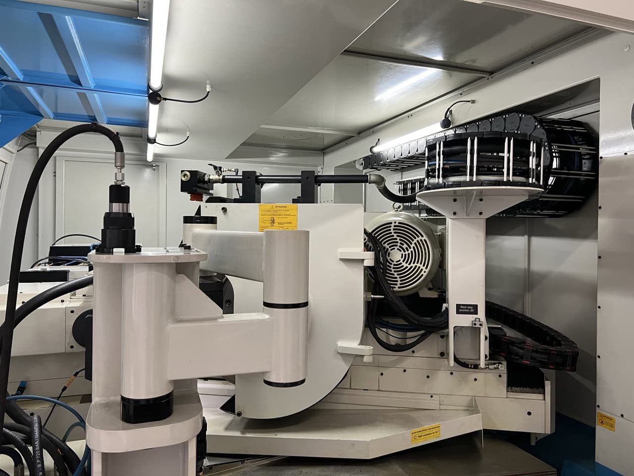 Zema Numerika GH-1000 CNC Cylindrical Grinding Machine, 2018 - Tailstock, Fanuc 0i TD, Dressing Spindle - Image 5