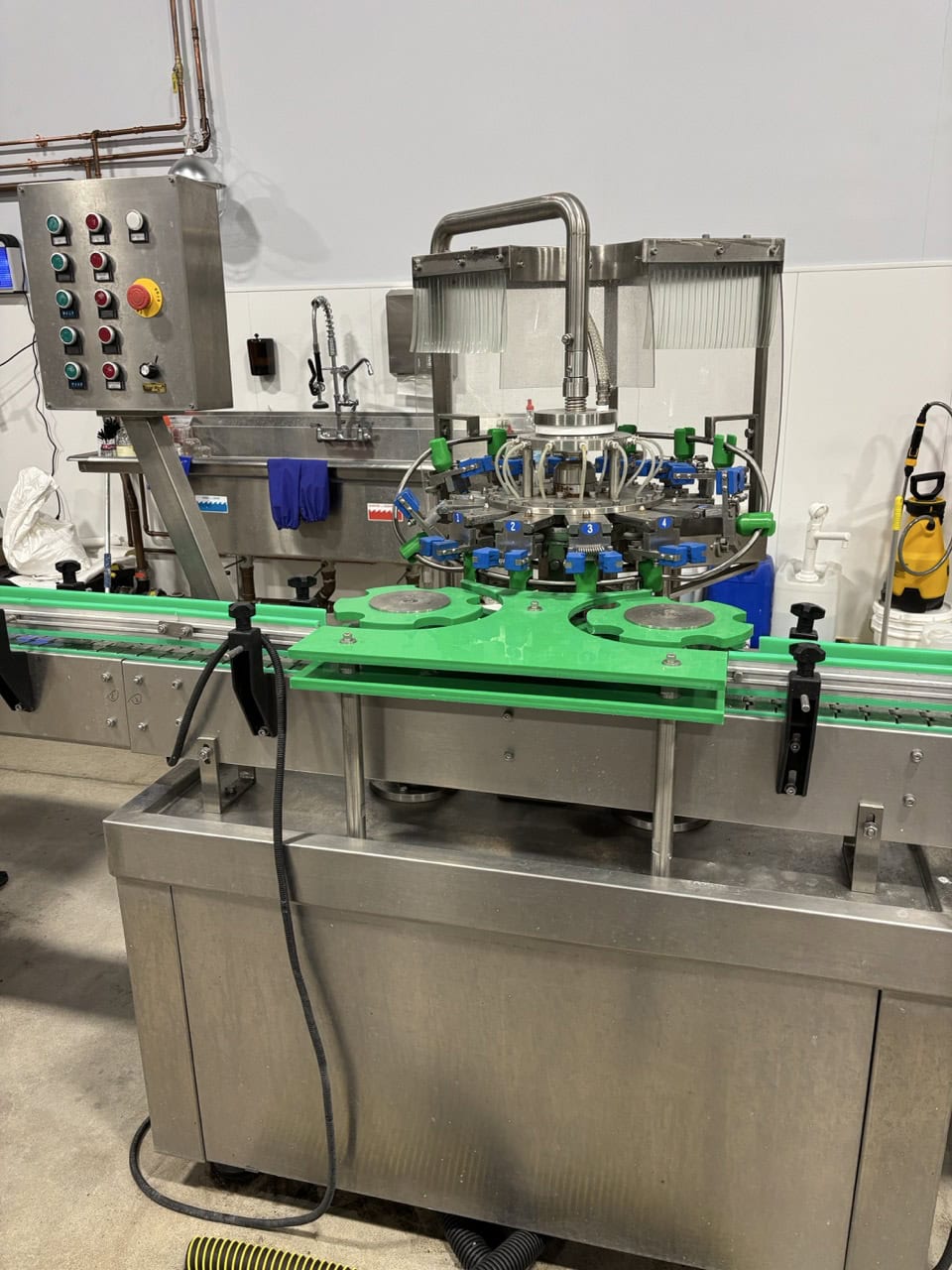 Zhangjiagang Bottling Line for Glass Bottles with Bottle Washer, Filler, Crowner, and Labeler - Image 9