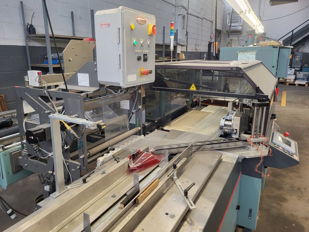 Shanklin OMNI-SLRS Shrink Wrapper with extended Lugged Infeed and T-72H Double Chamber Heat Tunnel, 2007 - Need Gone ASAP - Image 2